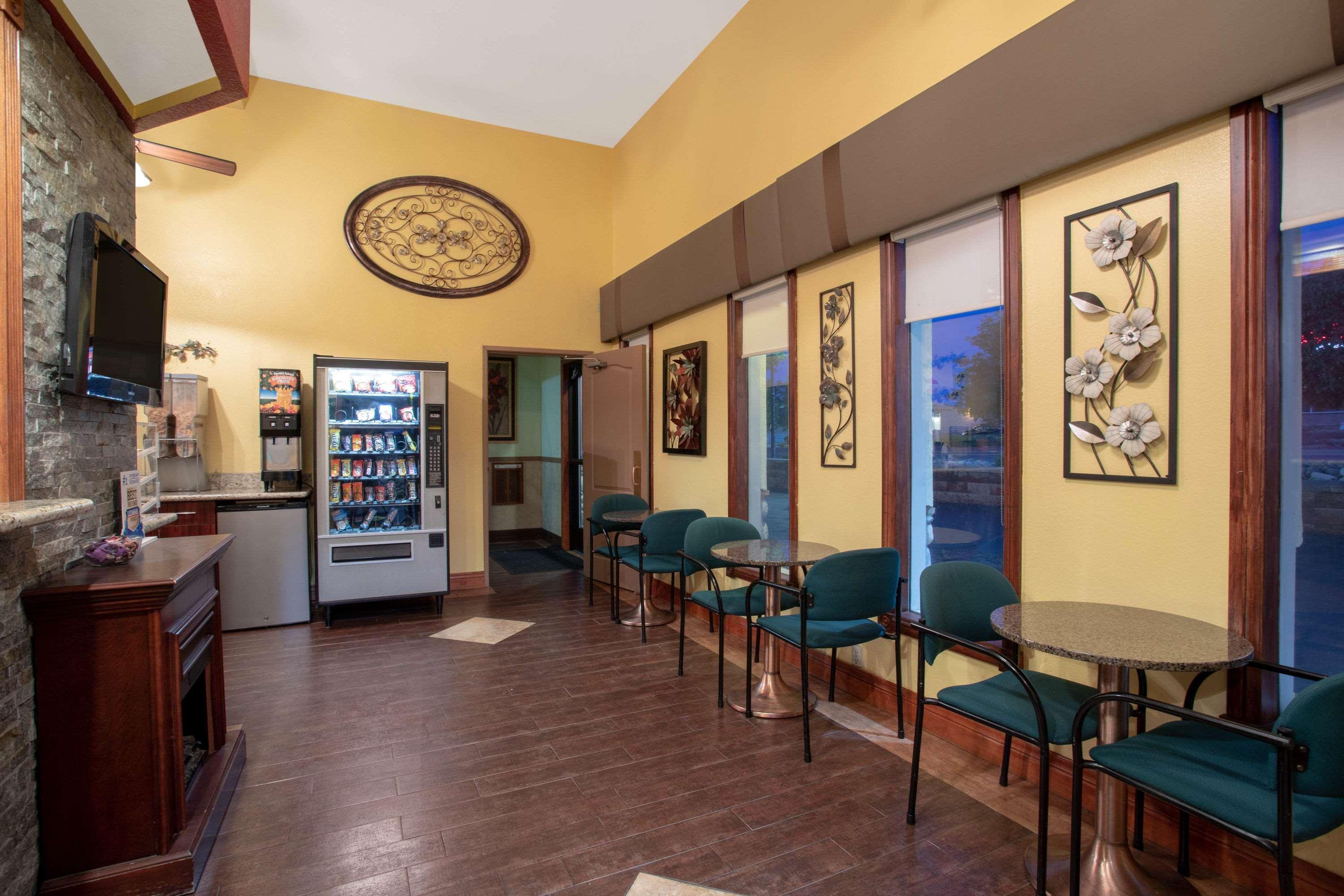 Oyo Hotel Castle Rock Co Downtown מראה חיצוני תמונה